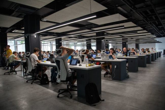 Prácticas con Estudiantes Extranjeros Prácticas con Estudiantes Extranjeros