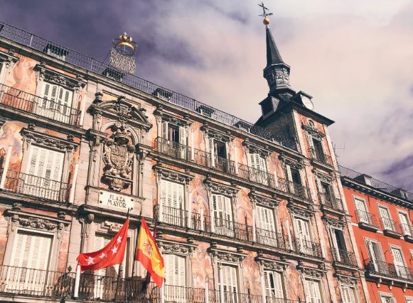 Aids from the CAM to maintain employment in front of the Covid-19