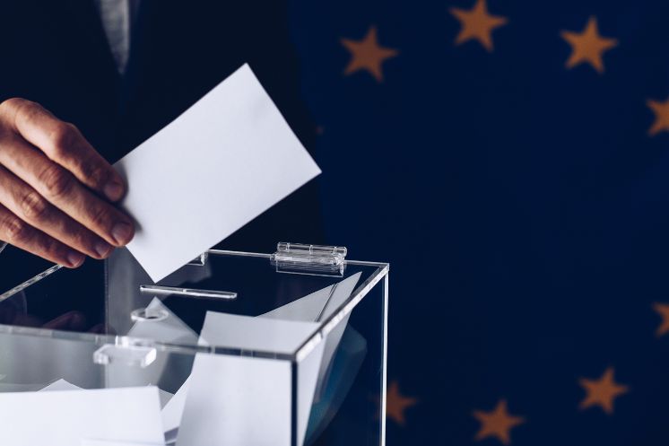 Paid leave from work to vote