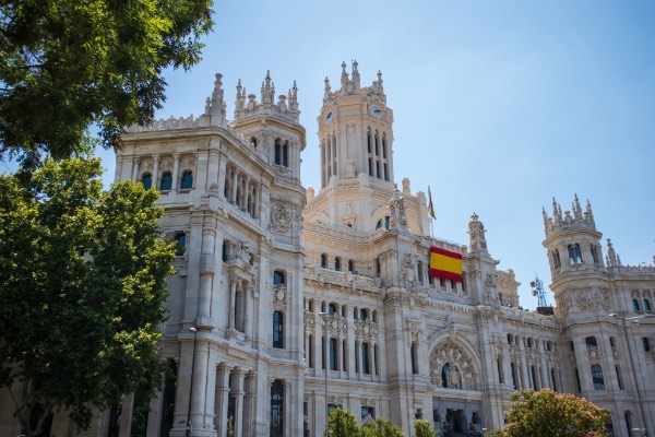 Tax rebates on the IBI and IAE in Madrid.